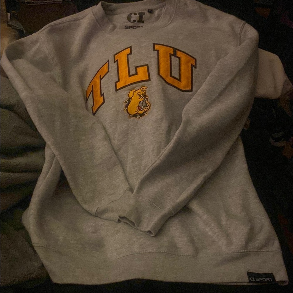 Sporto Gray Crewneck Sweater Classic Collegiate Style